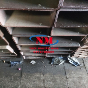 THÉP HỘP 150 X 300 X 13.75