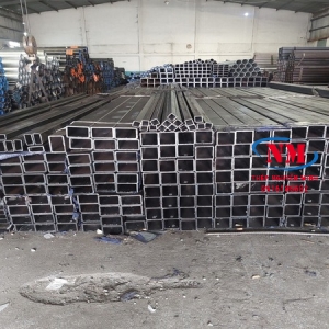 thép hộp vuông 50x50x5