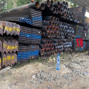 Thép hộp 70x70x2.3