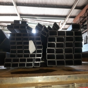 Thép hộp chữ nhật  50x100x2.3