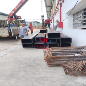 Thép hộp 200x400x10ly/mm/li mác Q235B SS400