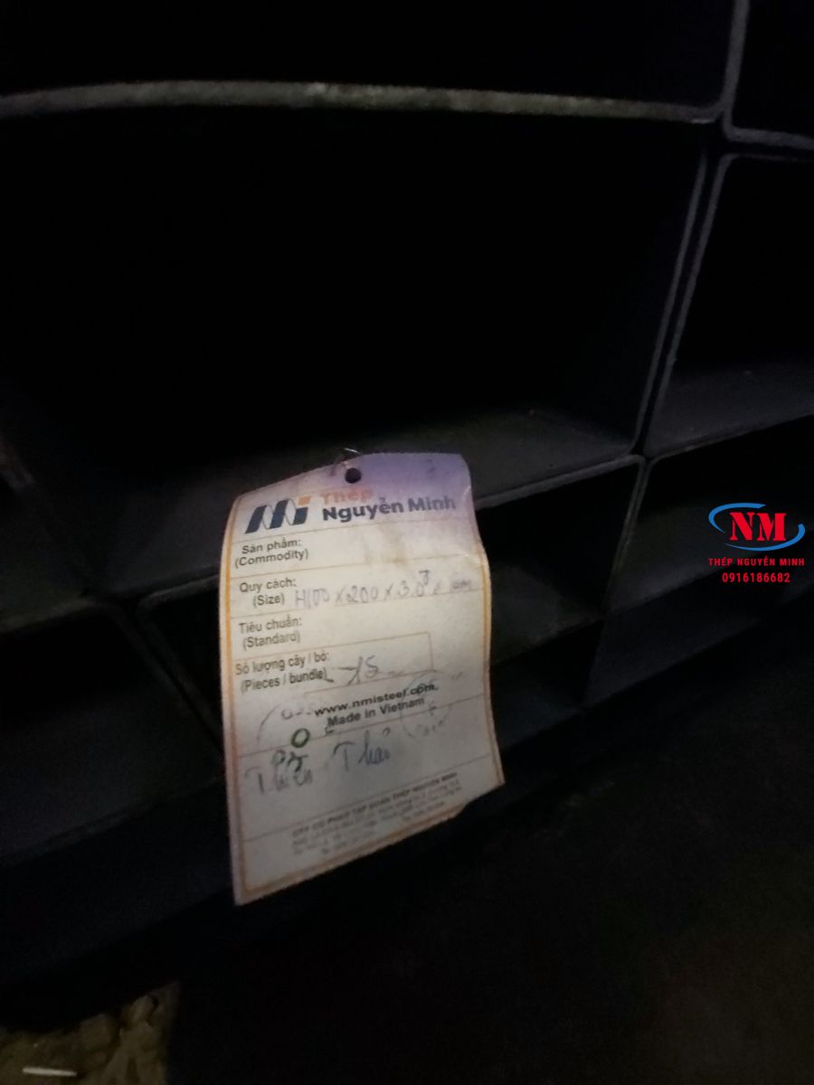 Thép hộp chữ nhật 100x200x4