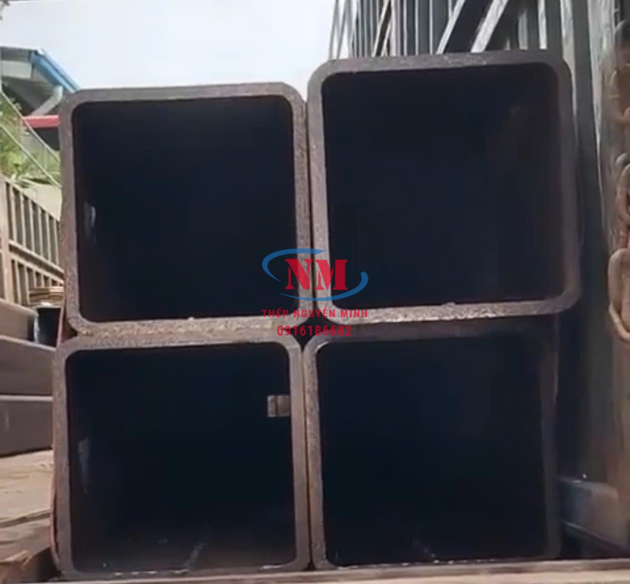 Thép hộp vuông 300x300