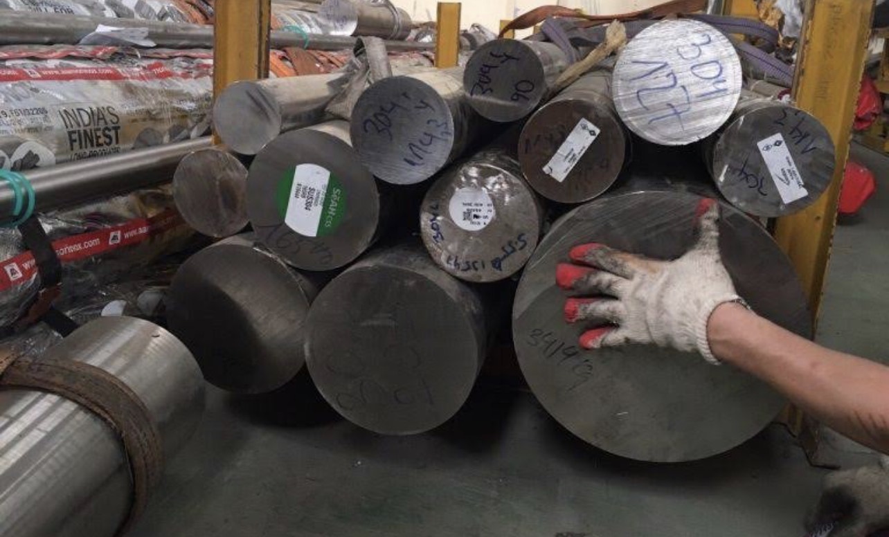 THÉP TRÒN ĐẶC SCM420 PHI 600 - LÁP TRÒN ĐẶC SCM420 PHI 600