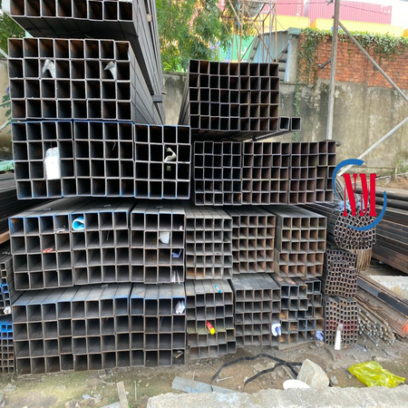 Thép hộp 180x180x4